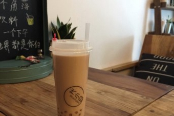 代小白的店加盟优势有哪些？顾客