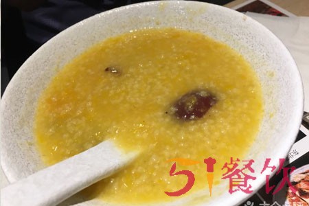 四海现包水饺研究所加盟费多少