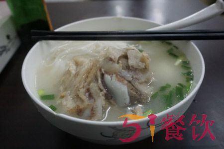 筒子骨鲜粉总店加盟