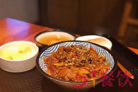 八全十满加盟费多少-打造美味烧肉丼-51餐饮网